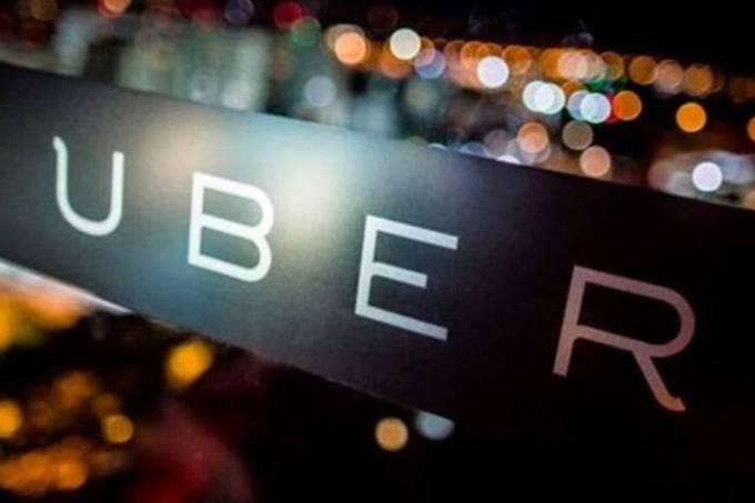 Passageira que perdeu voo porque Uber errou o caminho será indenizada em R$ 12 mil